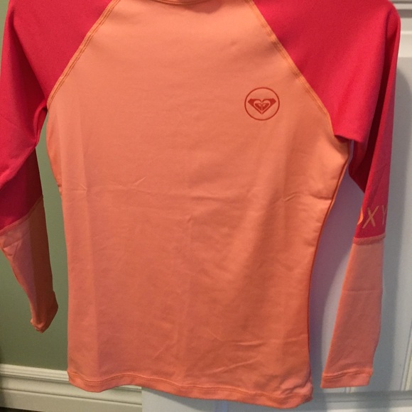 Roxy small rash guard - Picture 6 of 6